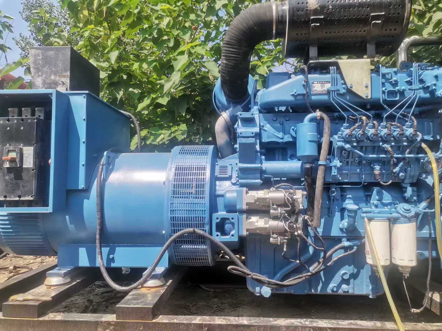 和田市详细说明降低 800kW 柴油发电机输出电流波动的方法