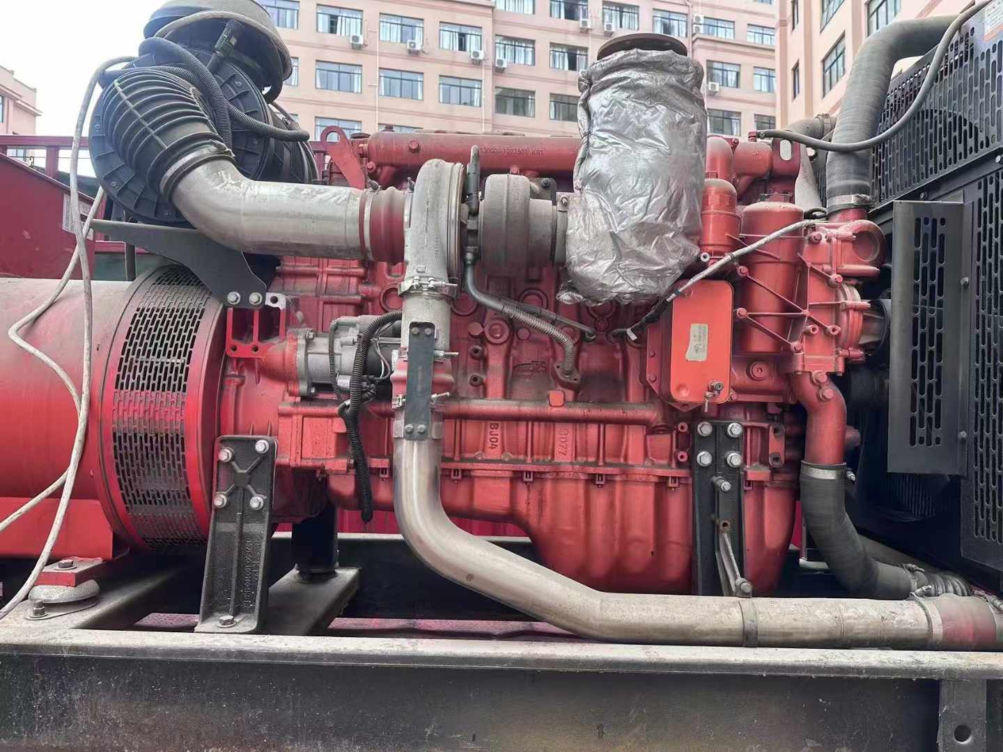 和田市如何选择适合 600kW 柴油发电机组的过载保护器？