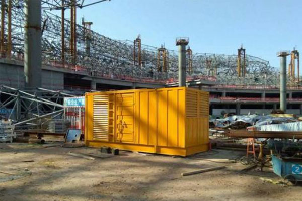 和田市发电机出租如何判断空气滤清器是否需要更换？