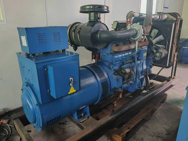 和田市100kW柴油发电机组使用多级机油有哪些优缺点？